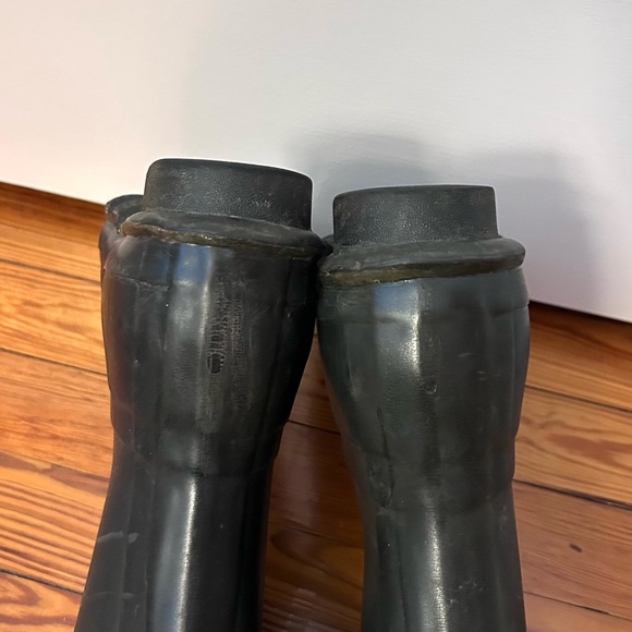 Hunter Tall Black Rain Boots - Picture 14 of 15